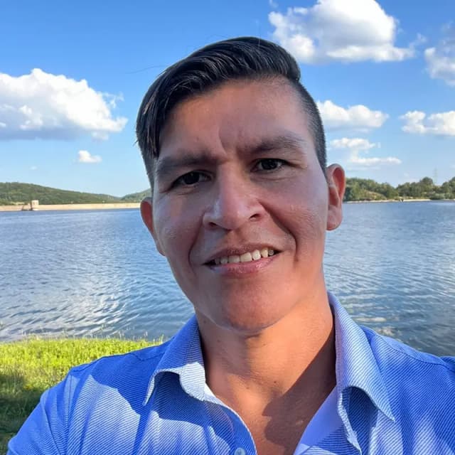 Richard Mahecha - Physical Therapy Technician & ZeinMotion™ Creator